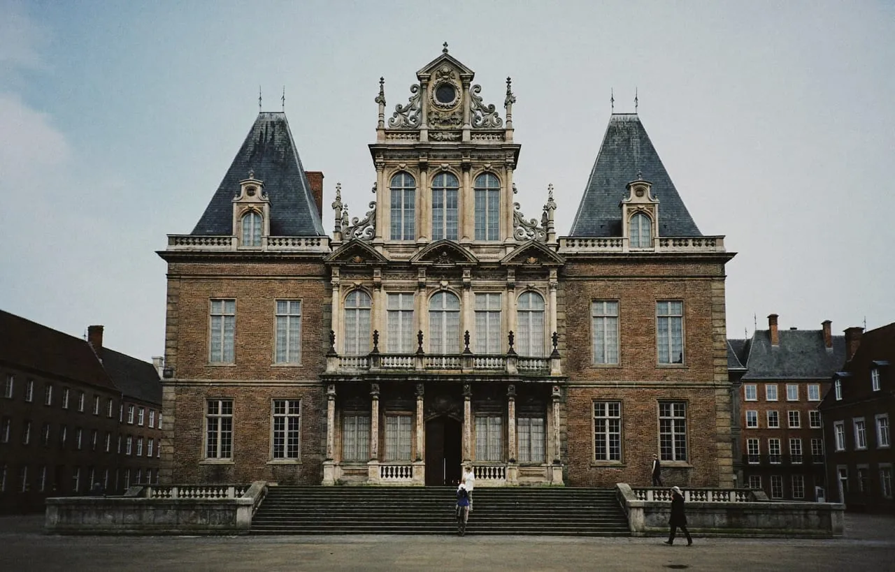 L'hôtel de ville Renaissance flamande de Valenciennes